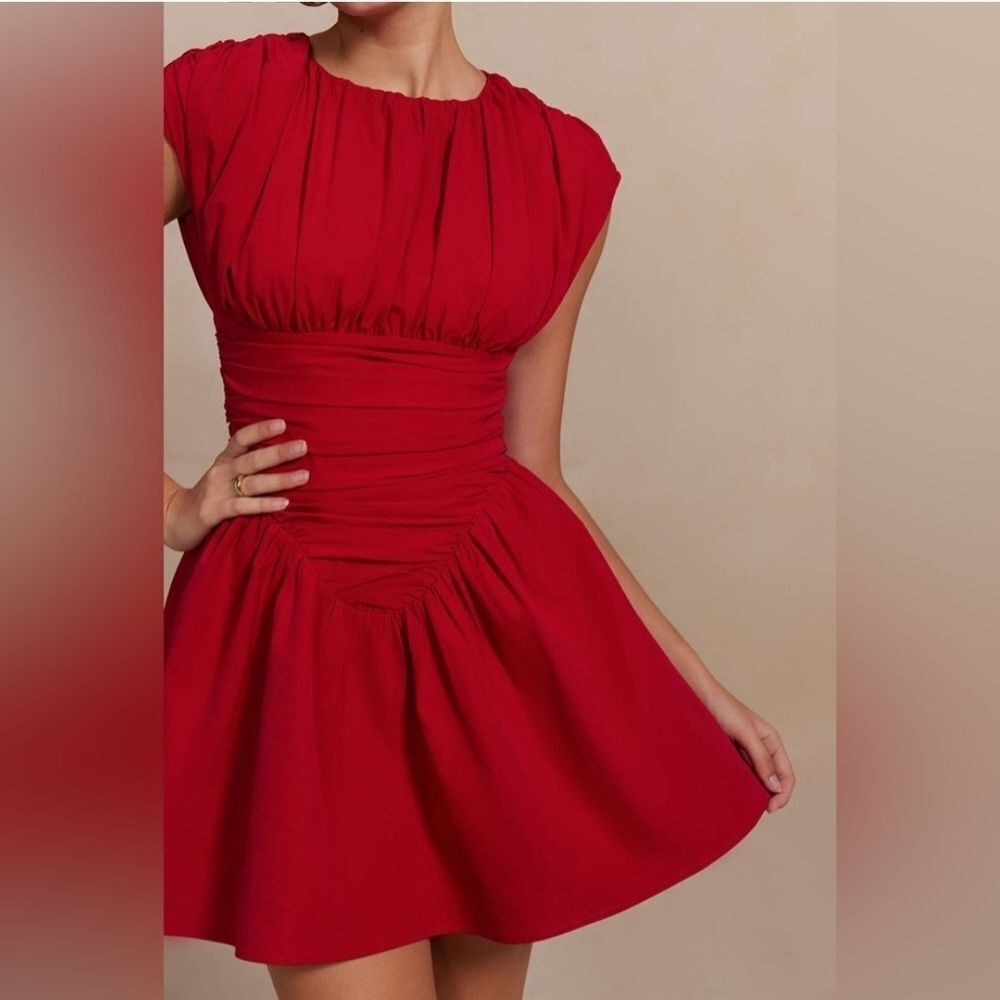 Chic Red Cap Sleeve Mini Dress - Picture 2 of 8